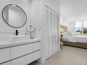 5700 Collins Ave 3J, Miami Beach FL 33140