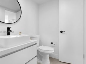 5700 Collins Ave 3J, Miami Beach FL 33140