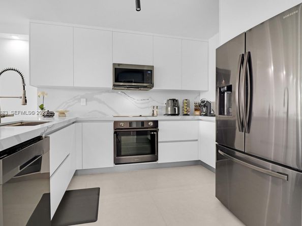 5700 Collins Ave 3J, Miami Beach FL 33140