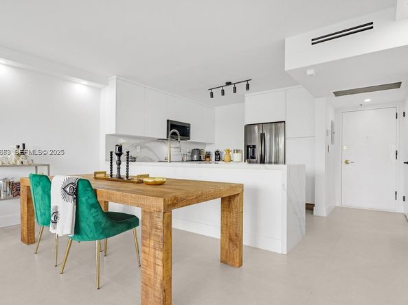 5700 Collins Ave 3J, Miami Beach FL 33140