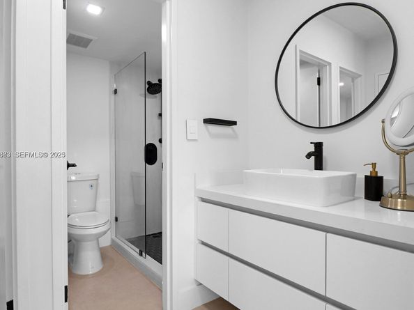 5700 Collins Ave 3J, Miami Beach FL 33140