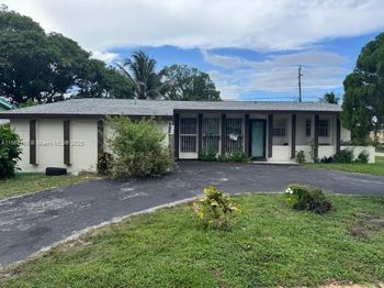 1301 NW 175th St