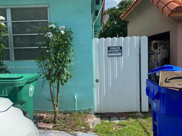 2353 SW 2nd St, Miami FL 33135