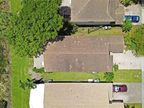 1585 SE 20th Rd, Homestead FL 33035