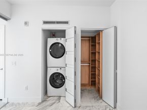 2900 NE 7th Ave 1402, Miami FL 33137