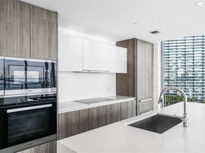 2900 NE 7th Ave 1402, Miami FL 33137