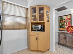 115 Royal Park Dr 2C, Oakland Park FL 33309