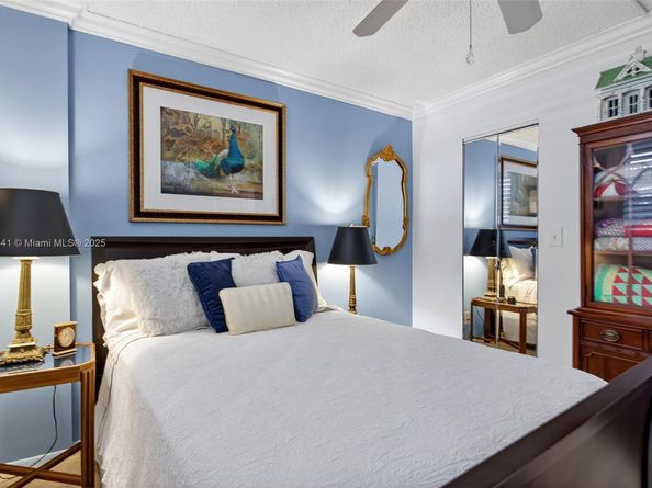 115 Royal Park Dr 2C, Oakland Park FL 33309