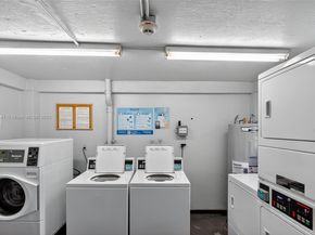 115 Royal Park Dr 2C, Oakland Park FL 33309