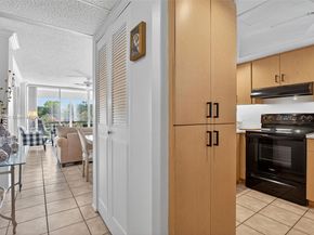 115 Royal Park Dr 2C, Oakland Park FL 33309