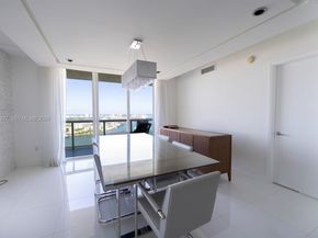 50 Biscayne Blvd 3702, Miami FL 33132