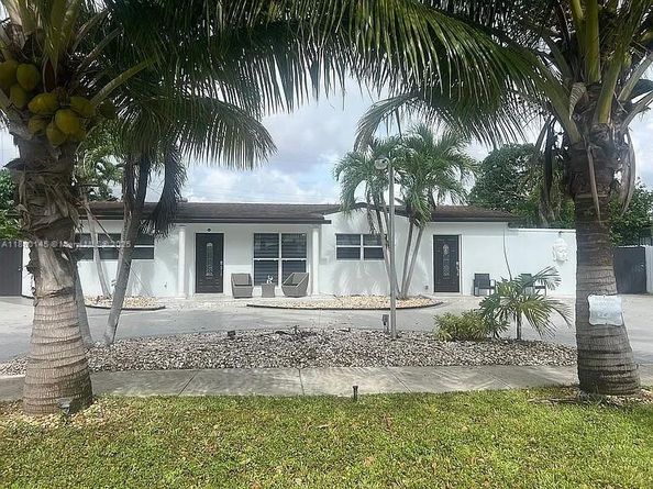 6520 W 8th Ln, Hialeah FL 33012