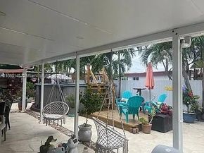 6520 W 8th Ln, Hialeah FL 33012
