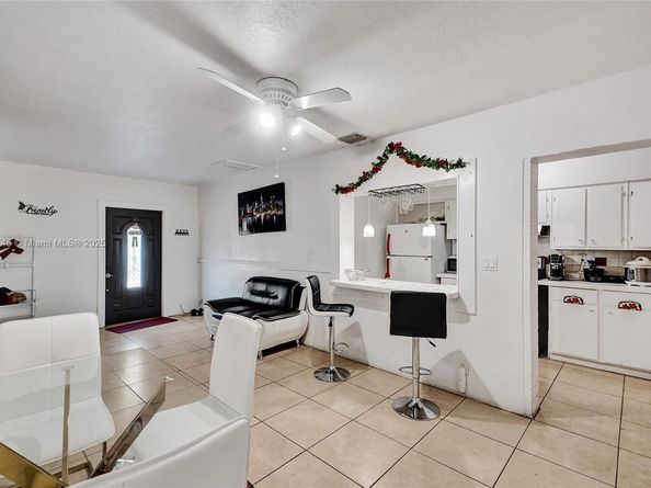 6520 W 8th Ln, Hialeah FL 33012