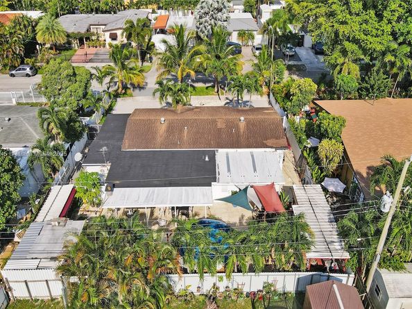 6520 W 8th Ln, Hialeah FL 33012