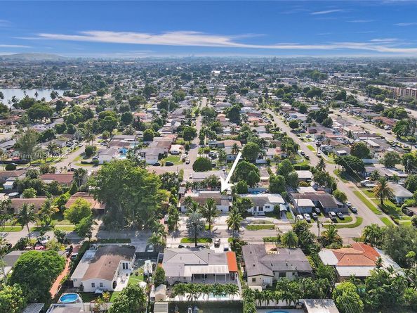 6520 W 8th Ln, Hialeah FL 33012