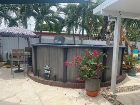 6520 W 8th Ln, Hialeah FL 33012