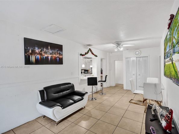 6520 W 8th Ln, Hialeah FL 33012