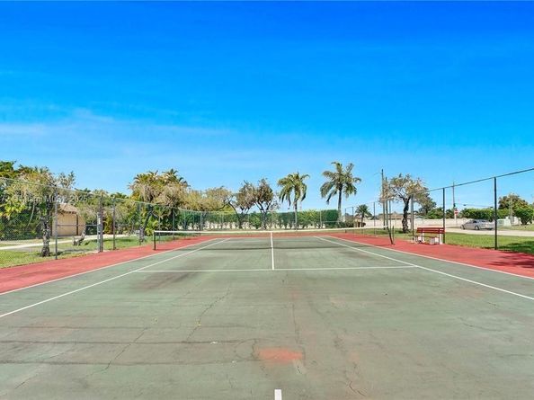 9814 W Mcnab Rd 204, Tamarac FL 33321