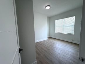 2272 SW 13th St, Miami FL 33145