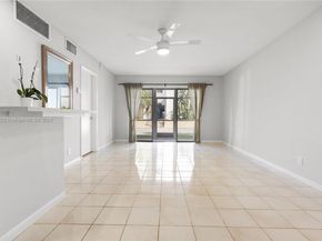 3040 NE 16th Ave 104, Oakland Park FL 33334