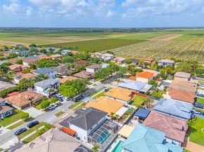 16075 SW 149th Ter, Miami FL 33196