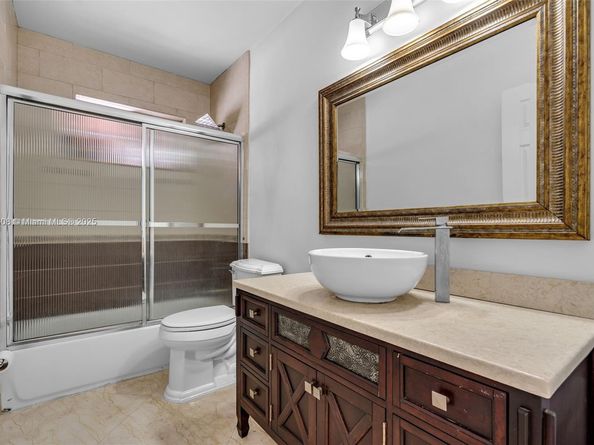 16075 SW 149th Ter, Miami FL 33196