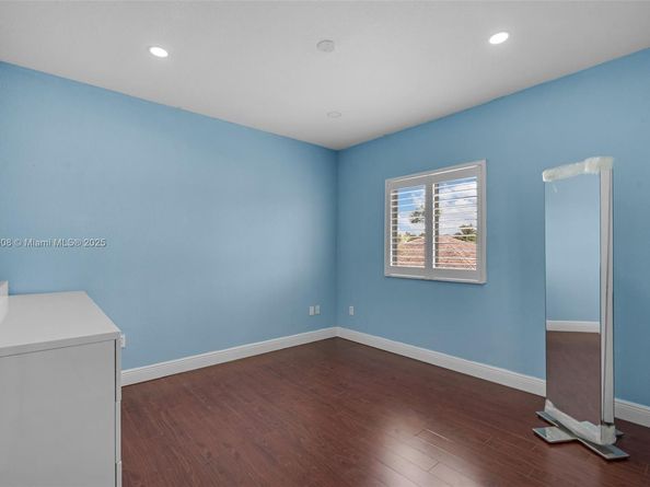 16075 SW 149th Ter, Miami FL 33196