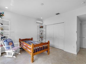 16075 SW 149th Ter, Miami FL 33196