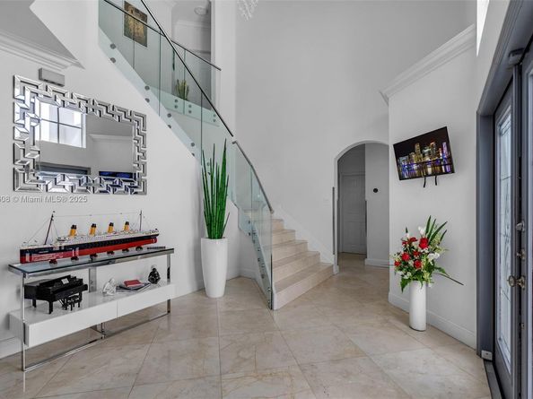 16075 SW 149th Ter, Miami FL 33196