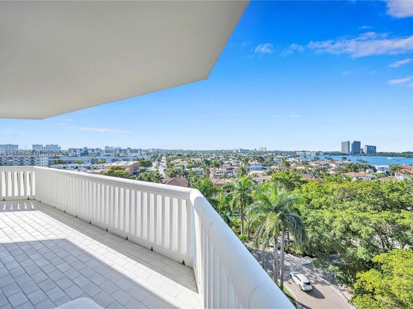 2000 Island Blvd 806, Aventura FL 33160