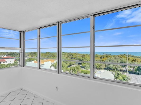 8000 Harding Ave 7F, Miami Beach FL 33141