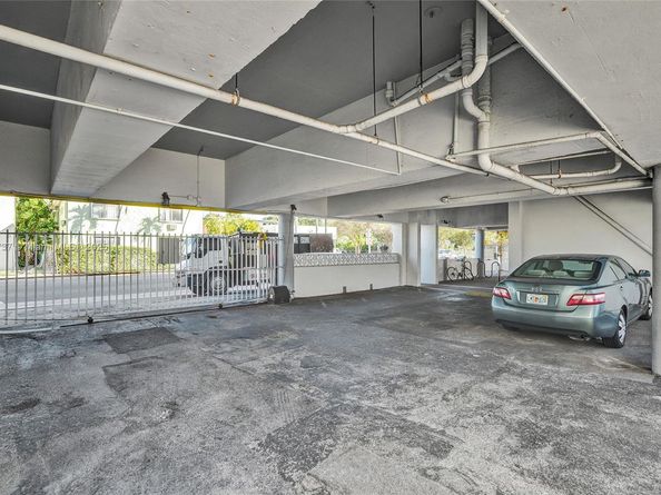 8000 Harding Ave 7F, Miami Beach FL 33141