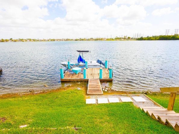 14241 SW 129th Ct, Miami FL 33186