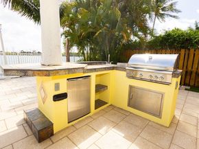 14241 SW 129th Ct, Miami FL 33186