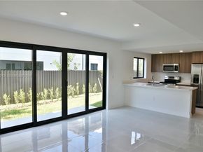 1179 NW 1st St, Florida City FL 33034