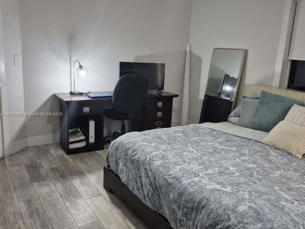 2908 N 36th Ave, Hollywood FL 33021