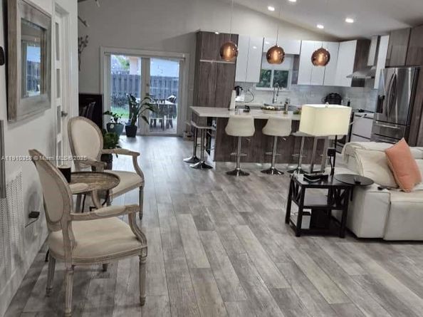 2908 N 36th Ave, Hollywood FL 33021