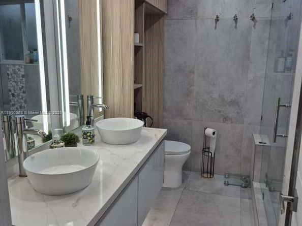 2908 N 36th Ave, Hollywood FL 33021