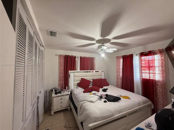 7200 SW 22nd St, Miami FL 33155