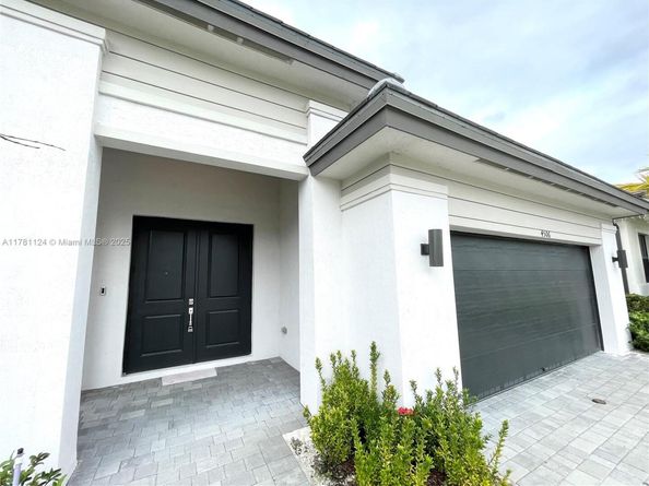 4506 SW 174th Ave, Miramar FL 33029