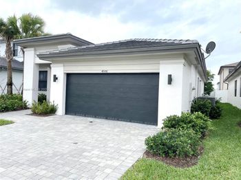 4506 SW 174th Ave