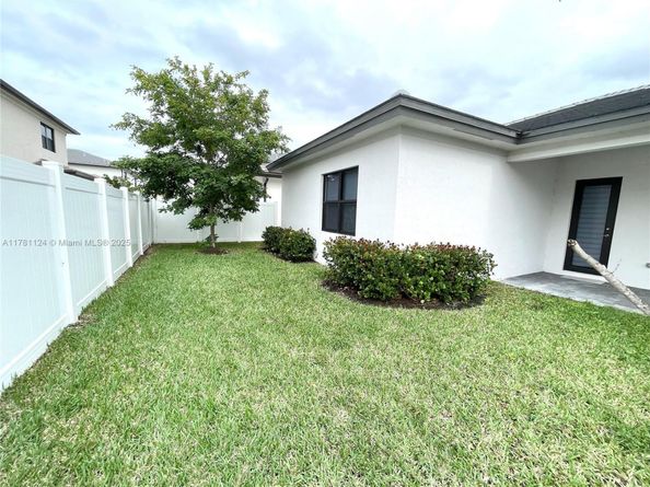 4506 SW 174th Ave, Miramar FL 33029