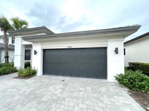 4506 SW 174th Ave, Miramar FL 33029