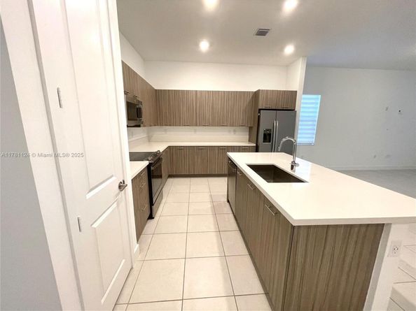 4506 SW 174th Ave, Miramar FL 33029