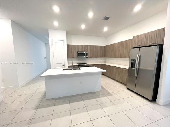 4506 SW 174th Ave, Miramar FL 33029