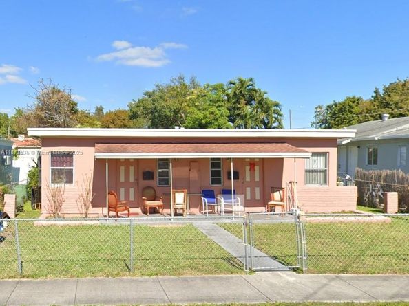1411 NW 41st St, Miami FL 33142