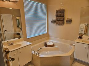 21300 Waycross Dr, Boca Raton FL 33428
