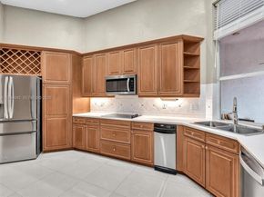 8720 NW 18th St, Coral Springs FL 33071