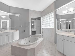 8720 NW 18th St, Coral Springs FL 33071